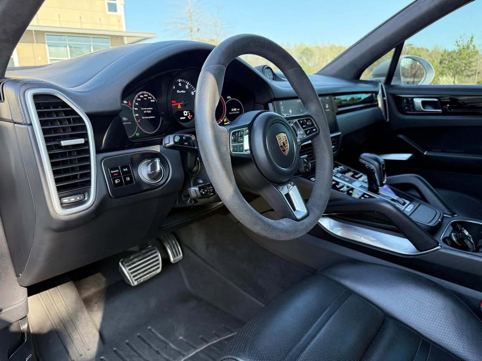 Used 2019 Porsche Cayenne Turbo image 21