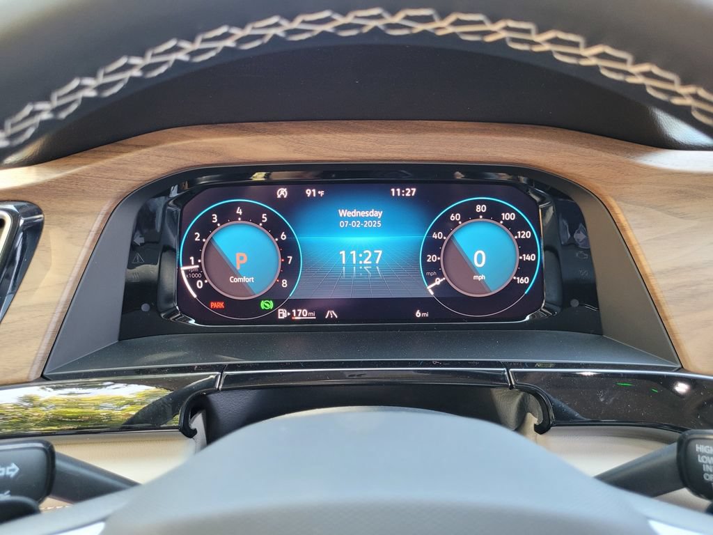 New 2025 Volkswagen Atlas SE FWD image 24