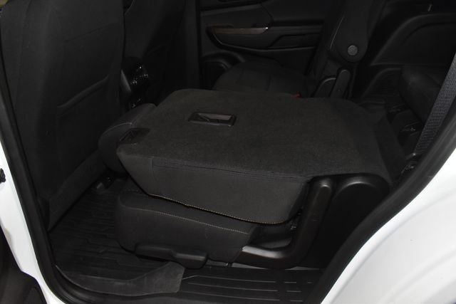 Used 2023 GMC Acadia SLE w/ Driver Convenience Package image 35