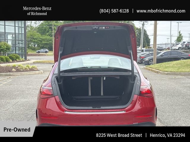 Used 2025 Mercedes-Benz E 350 4MATIC Sedan image 25