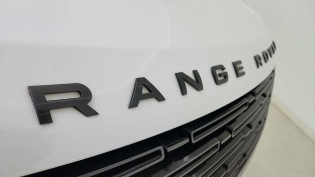 Used 2023 Land Rover Range Rover SE image 16