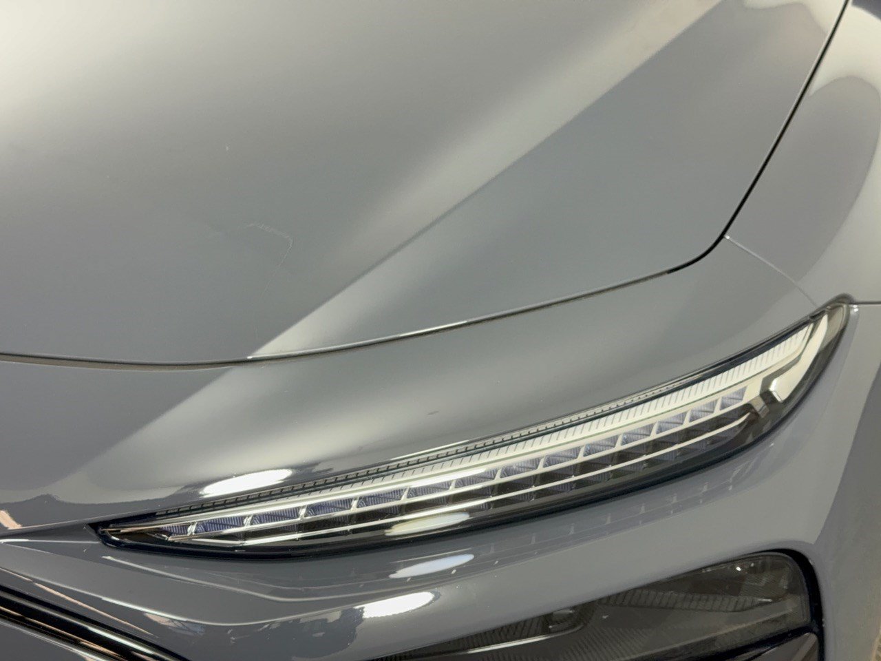 Used 2025 Audi A6 e-tron Premium Plus w/ Premium Plus RWD image 12