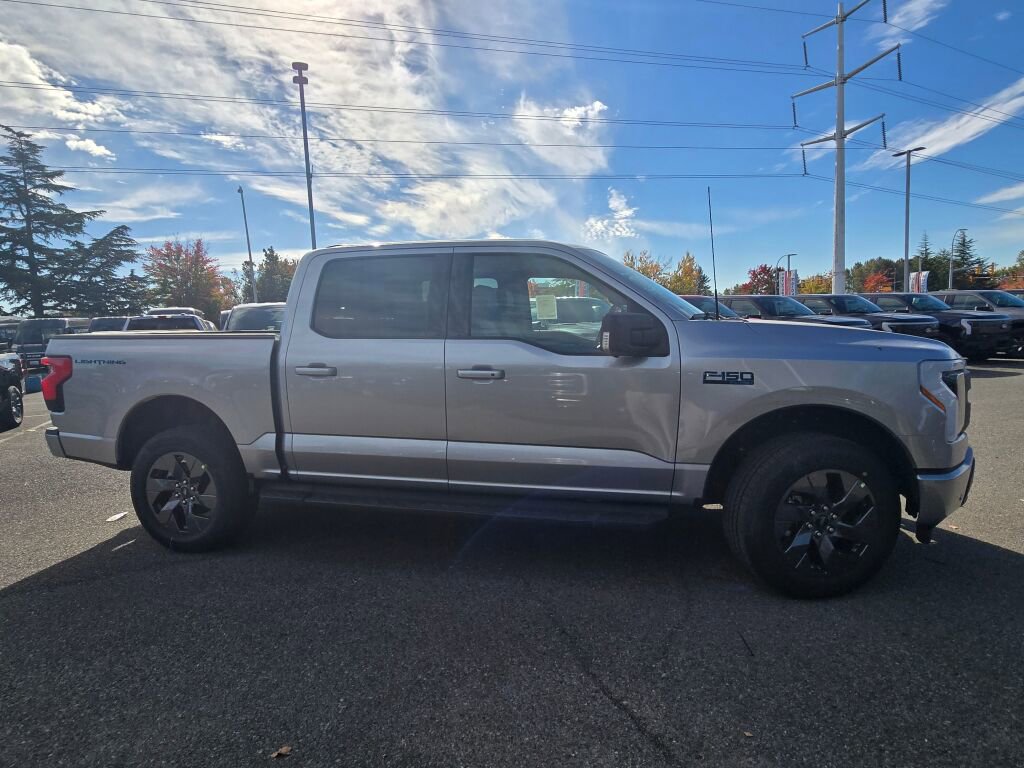 New 2025 Ford F150 Lightning Flash AWD/4WD image 4