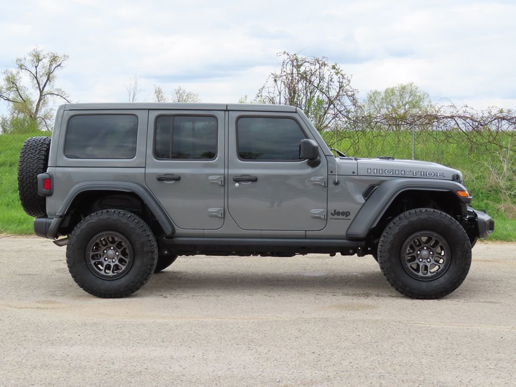Used 2023 Jeep Wrangler Unlimited Sport AWD/4WD image 2