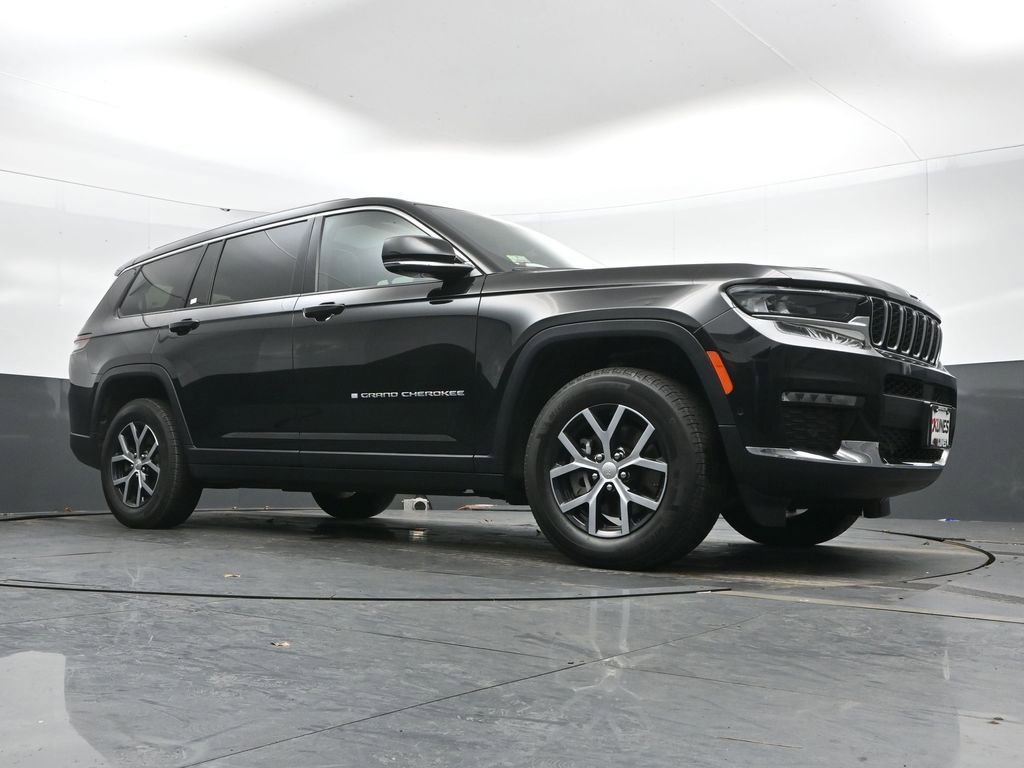 Used 2024 Jeep Grand Cherokee L Limited w/ Luxury Tech Group II AWD/4WD image 42