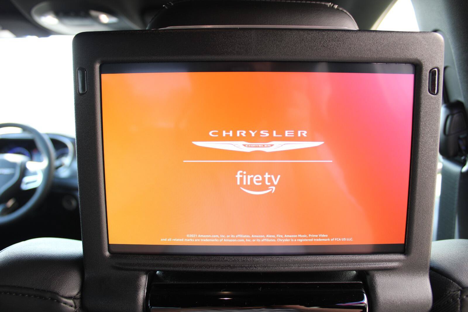 New 2026 Chrysler Pacifica Select FWD image 26