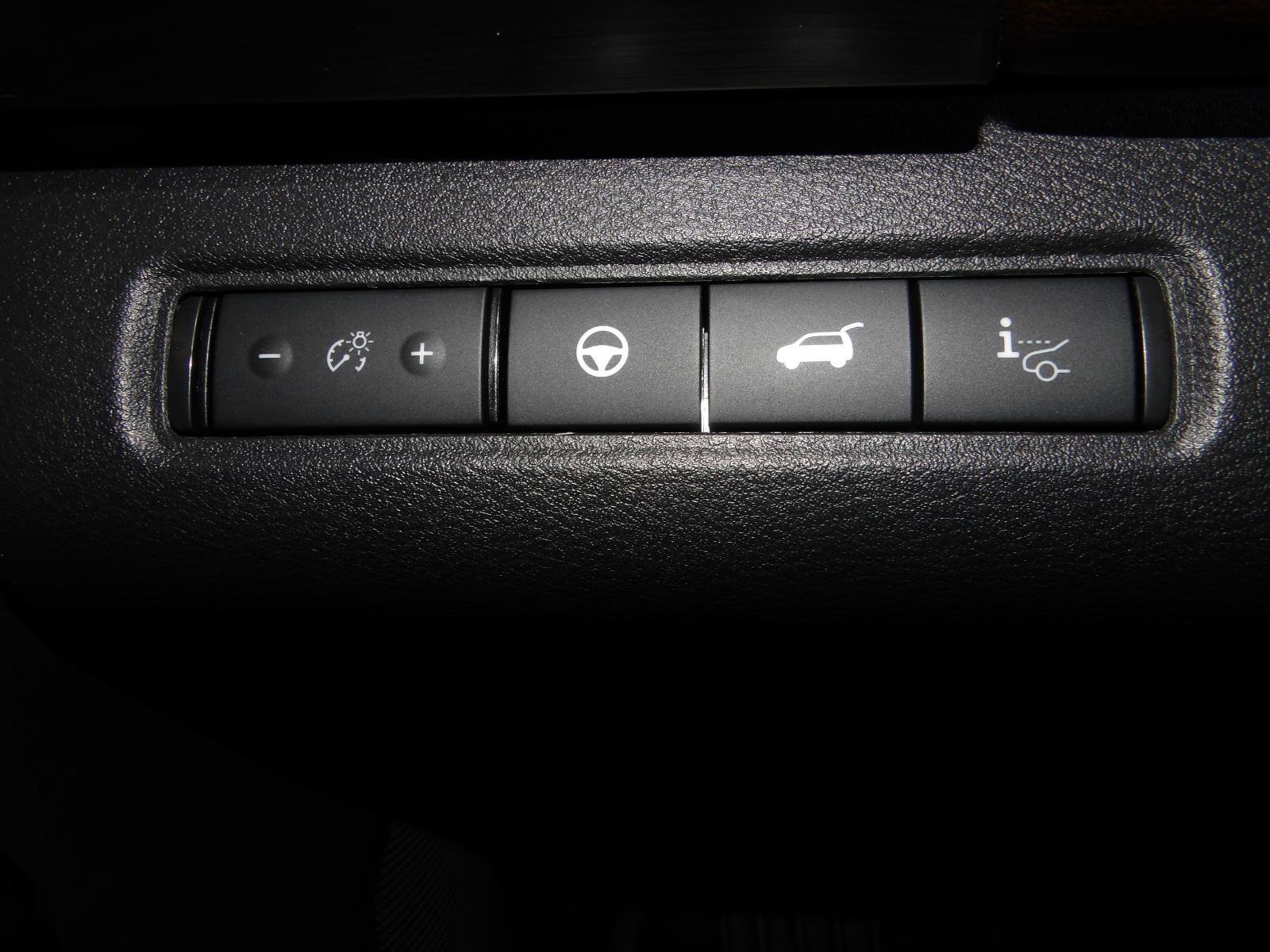 Certified 2025 Nissan Pathfinder Platinum w/ Cargo Package image 42