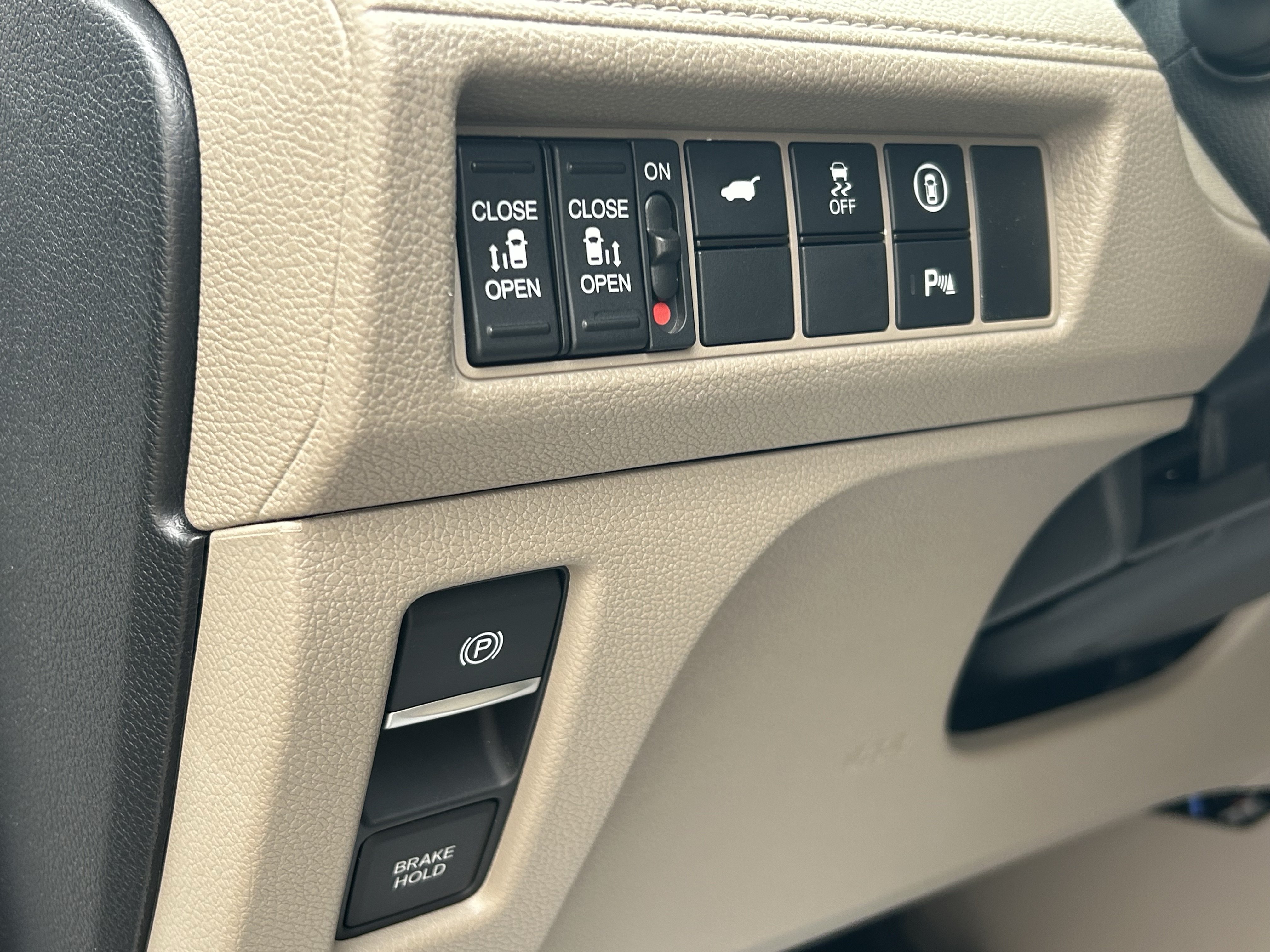 Used 2024 Honda Odyssey Touring image 15