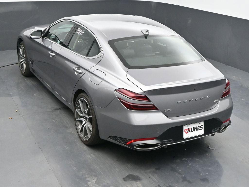 Used 2025 Genesis G70 2.5T image 35