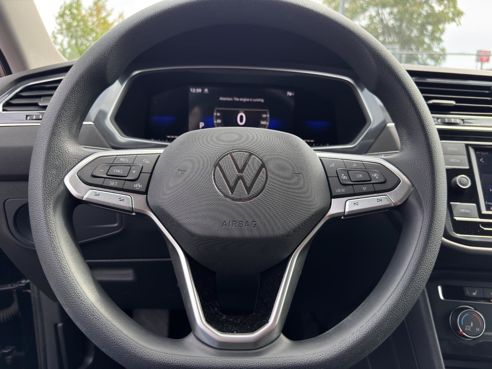 Used 2022 Volkswagen Tiguan S image 17