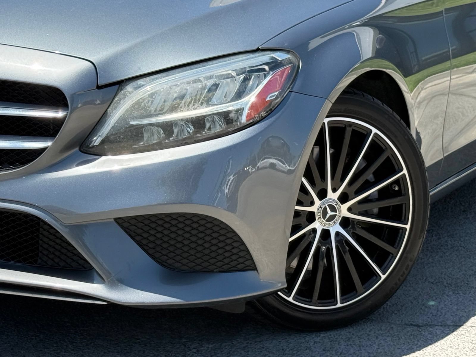 Used 2019 Mercedes-Benz C 300 Sedan w/ Premium Package image 3
