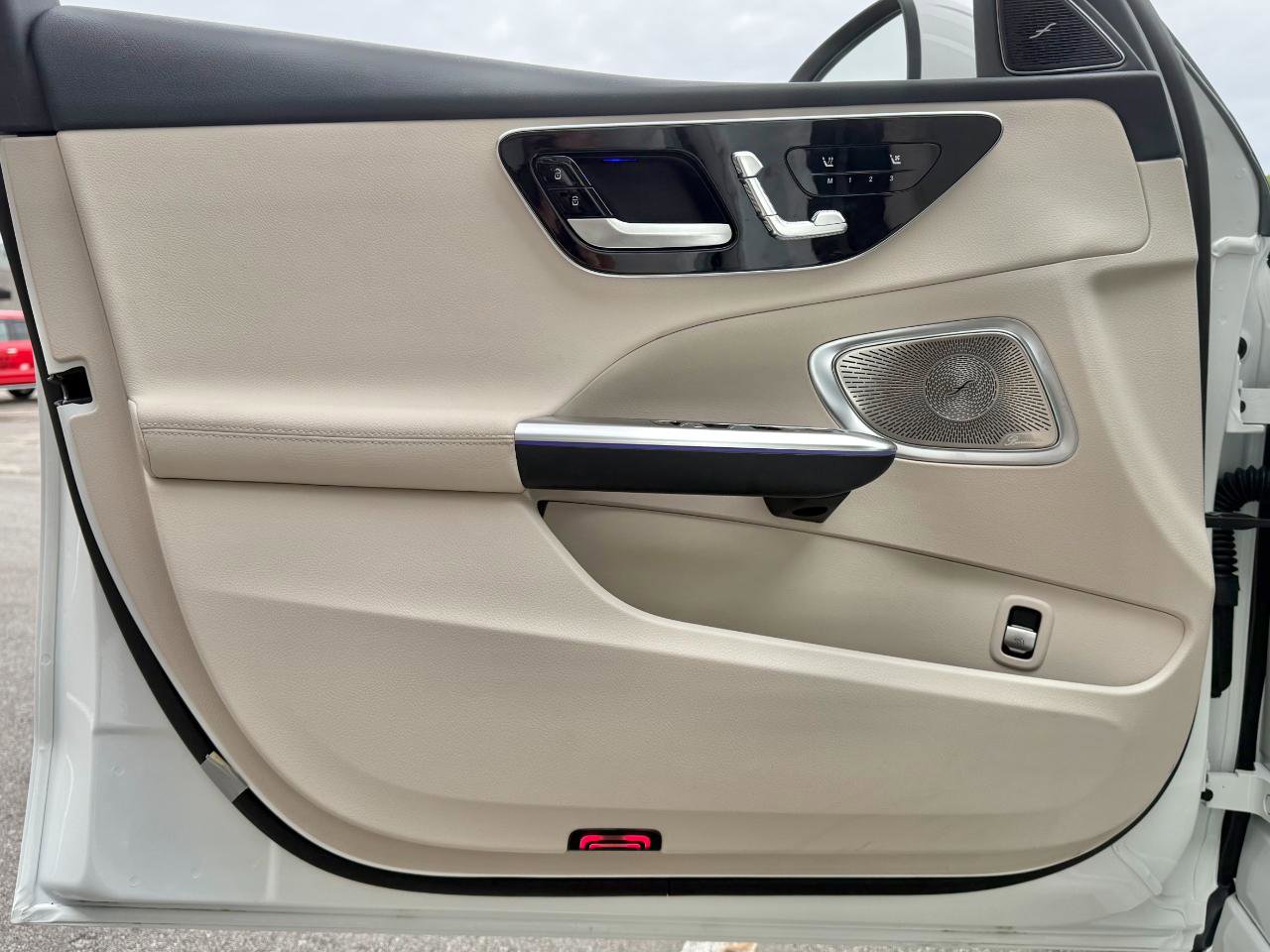 Used 2025 Mercedes-Benz C 300 Sedan w/ Exclusive Trim Package image 15