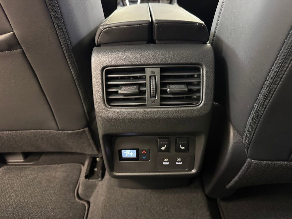 New 2026 Nissan Rogue Platinum AWD/4WD image 18