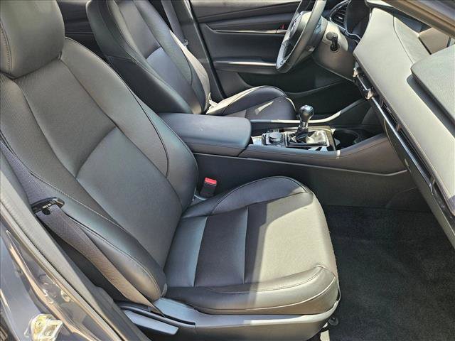 Used 2023 MAZDA MAZDA3 s FWD image 19
