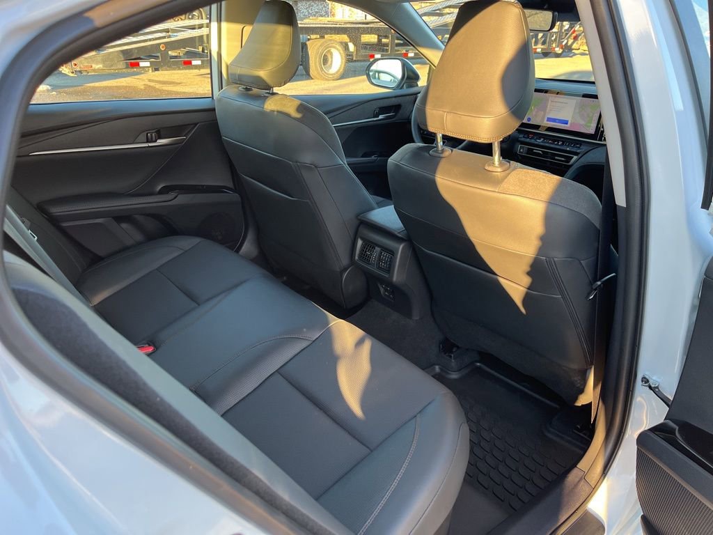 Used 2025 Toyota Camry XLE w/ Premium Package image 24