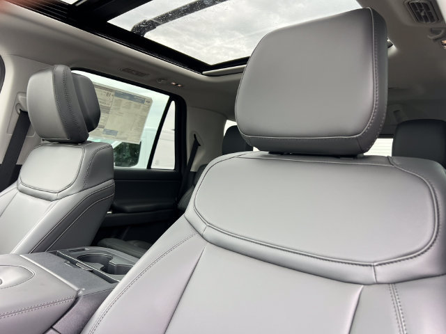 New 2027 Ford Expedition Active AWD/4WD image 13