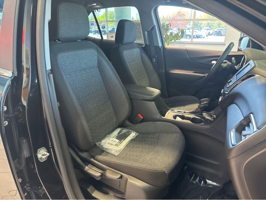 Used 2023 Chevrolet Equinox LT AWD/4WD image 32
