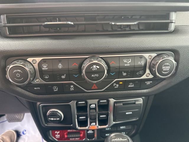 New 2025 Jeep Gladiator Willys image 29