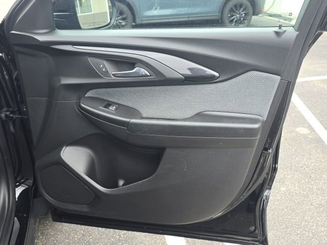 Used 2023 Chevrolet TrailBlazer LT image 21