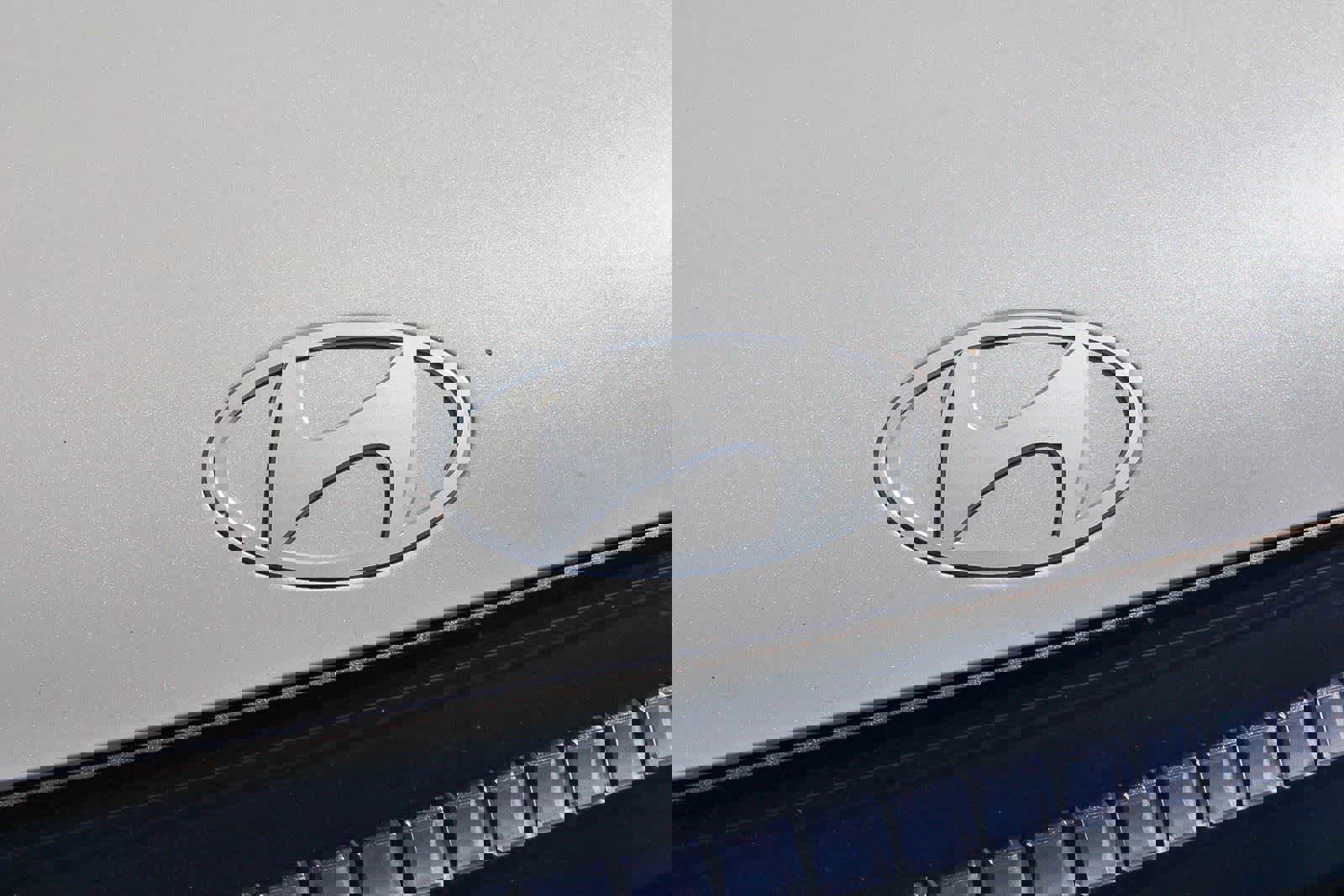 New 2026 Hyundai Ioniq 9 Calligraphy w/ Tow & Go Package AWD/4WD image 13