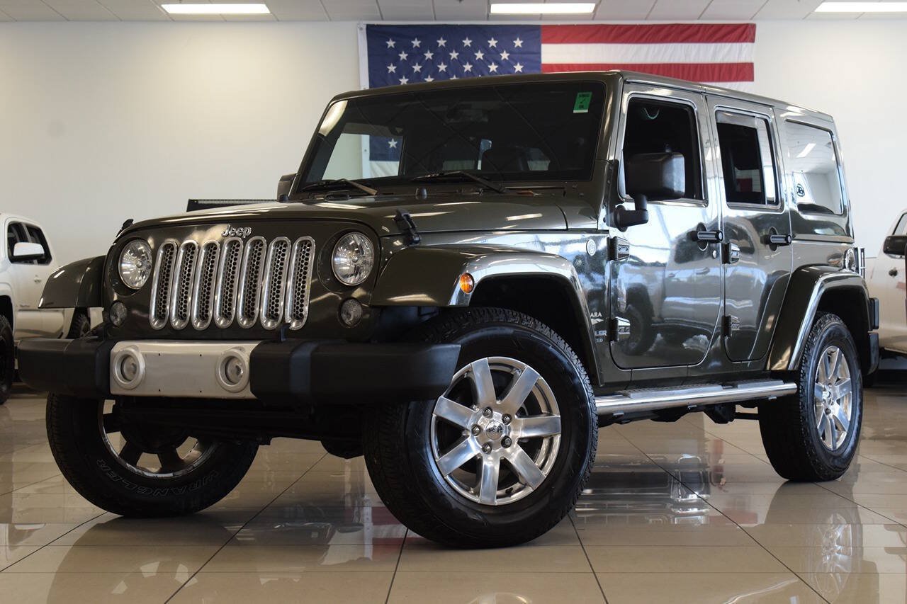 Used 2015 Jeep Wrangler Unlimited Sahara w/ Dual Top Group AWD/4WD image 3