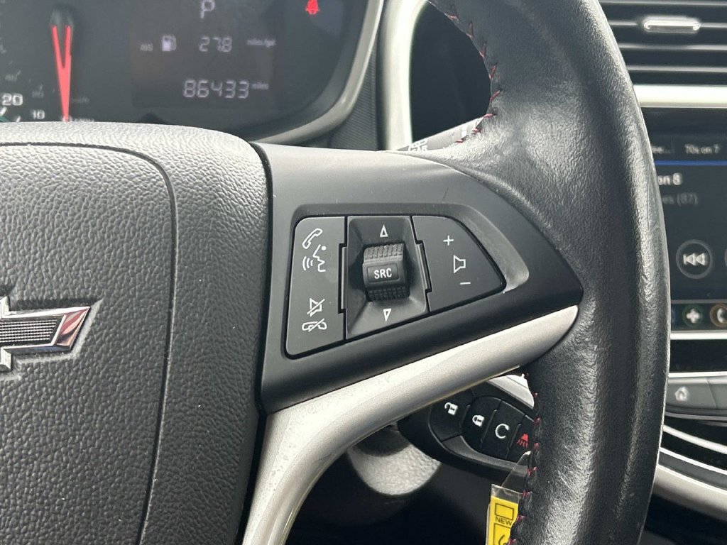 Used 2019 Chevrolet Sonic LT FWD image 25