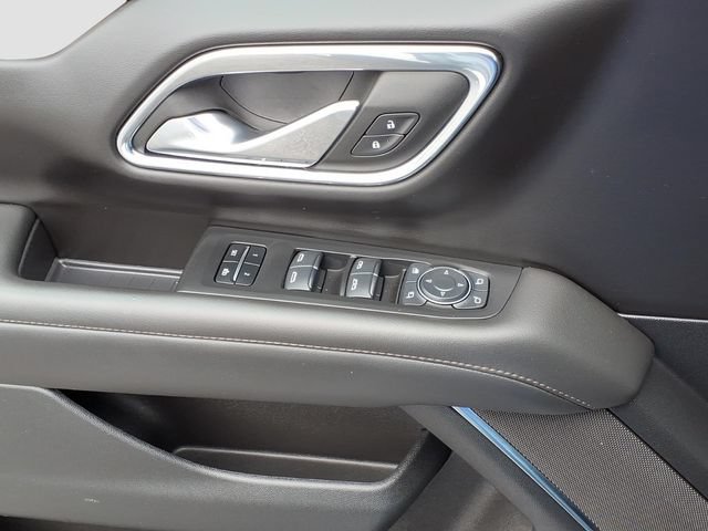 Used 2024 Chevrolet Tahoe High Country AWD/4WD image 9