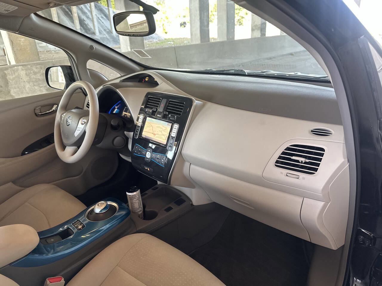 Used 2011 Nissan Leaf SL w/ Eco Design Pkg image 15