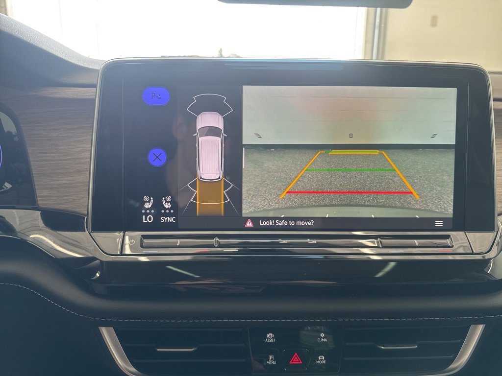 Certified 2025 Volkswagen Atlas SEL image 23
