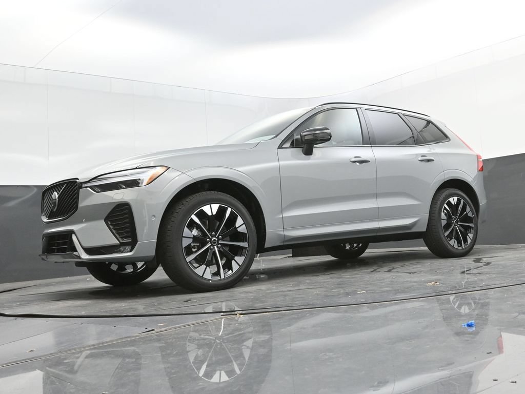 New 2026 Volvo XC60 B5 Plus w/ Protection Package Premier AWD/4WD image 21