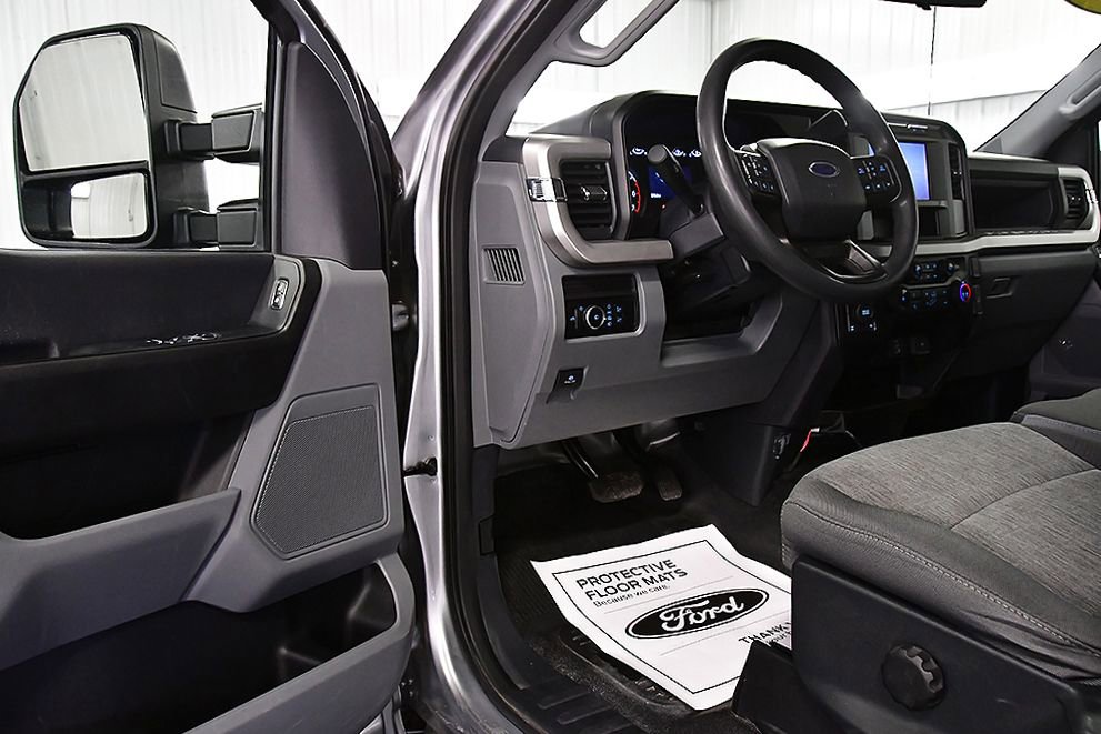 Used 2023 Ford F250 XL w/ 360-Degree Camera Package image 13