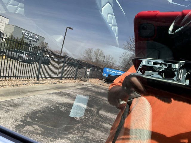 Used 2025 Volkswagen Atlas SE image 20