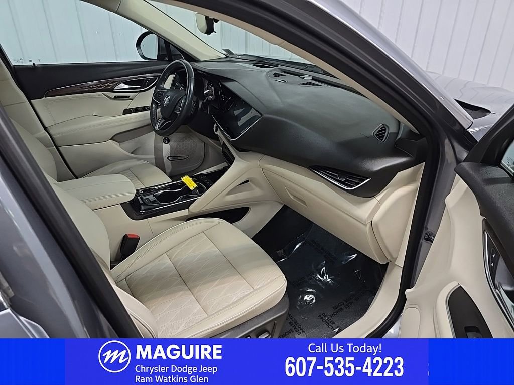 Used 2021 Buick Envision Avenir w/ Technology Package II FWD image 19