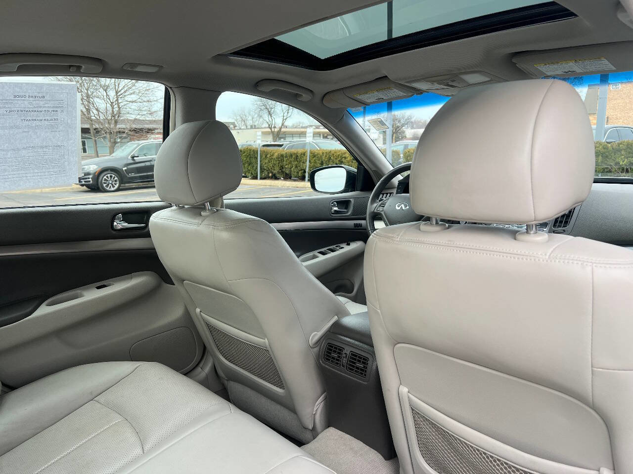 Used 2012 INFINITI G37 x w/ Premium Pkg image 26