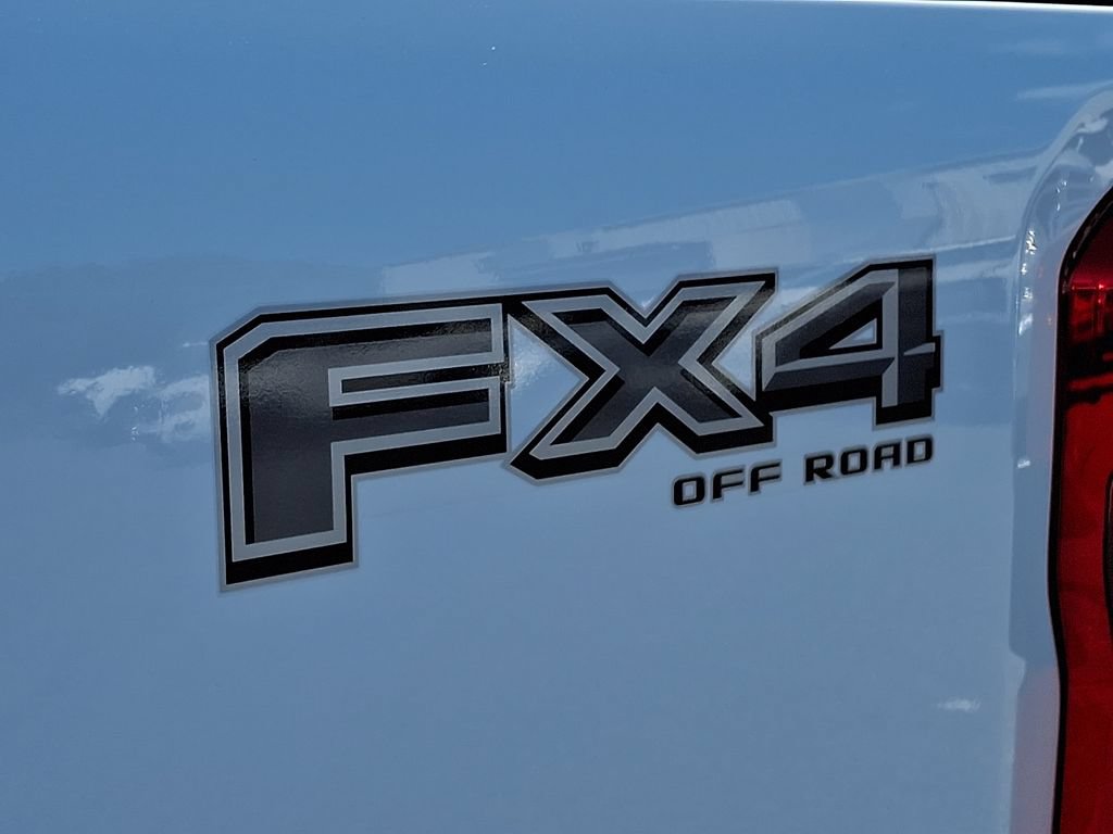 New 2026 Ford F250 XLT w/ XLT Premium Package AWD/4WD image 19