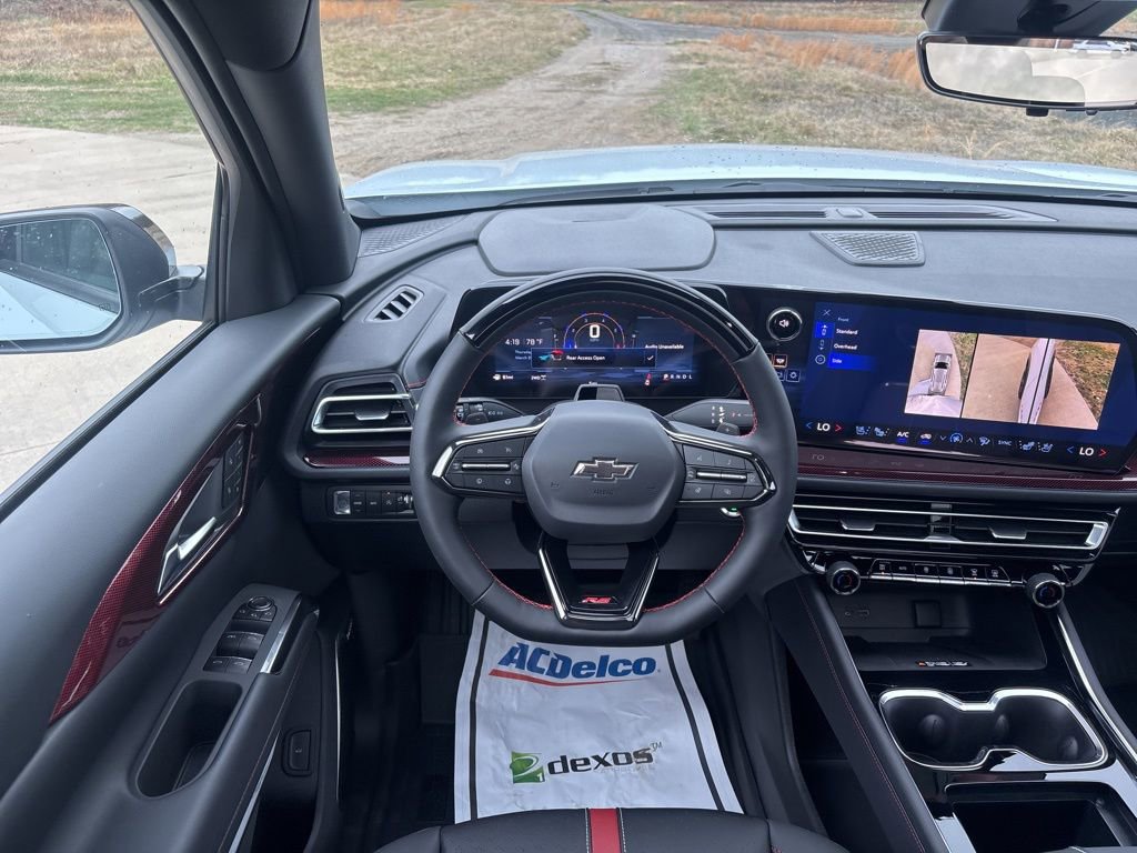New 2026 Chevrolet Traverse RS w/ LPO, Floor Liner Package AWD/4WD image 56