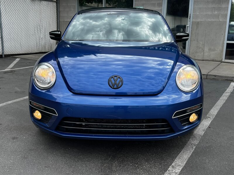 Used 2014 Volkswagen Beetle R-Line FWD image 2