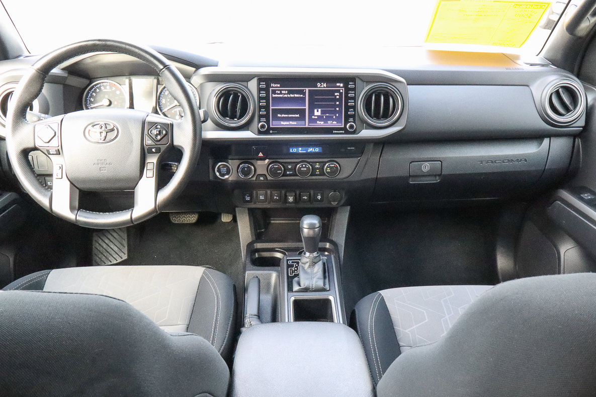 Used 2023 Toyota Tacoma TRD Off-Road image 10