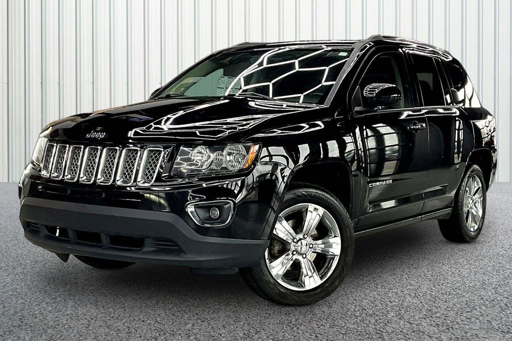 Used 2015 Jeep Compass High Altitude image 3