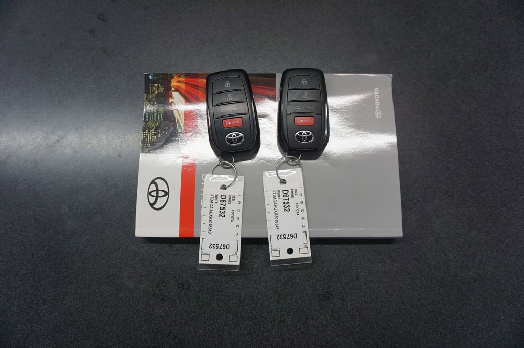 Used 2024 Toyota Prius Limited w/ Limited Premium Package FWD image 18