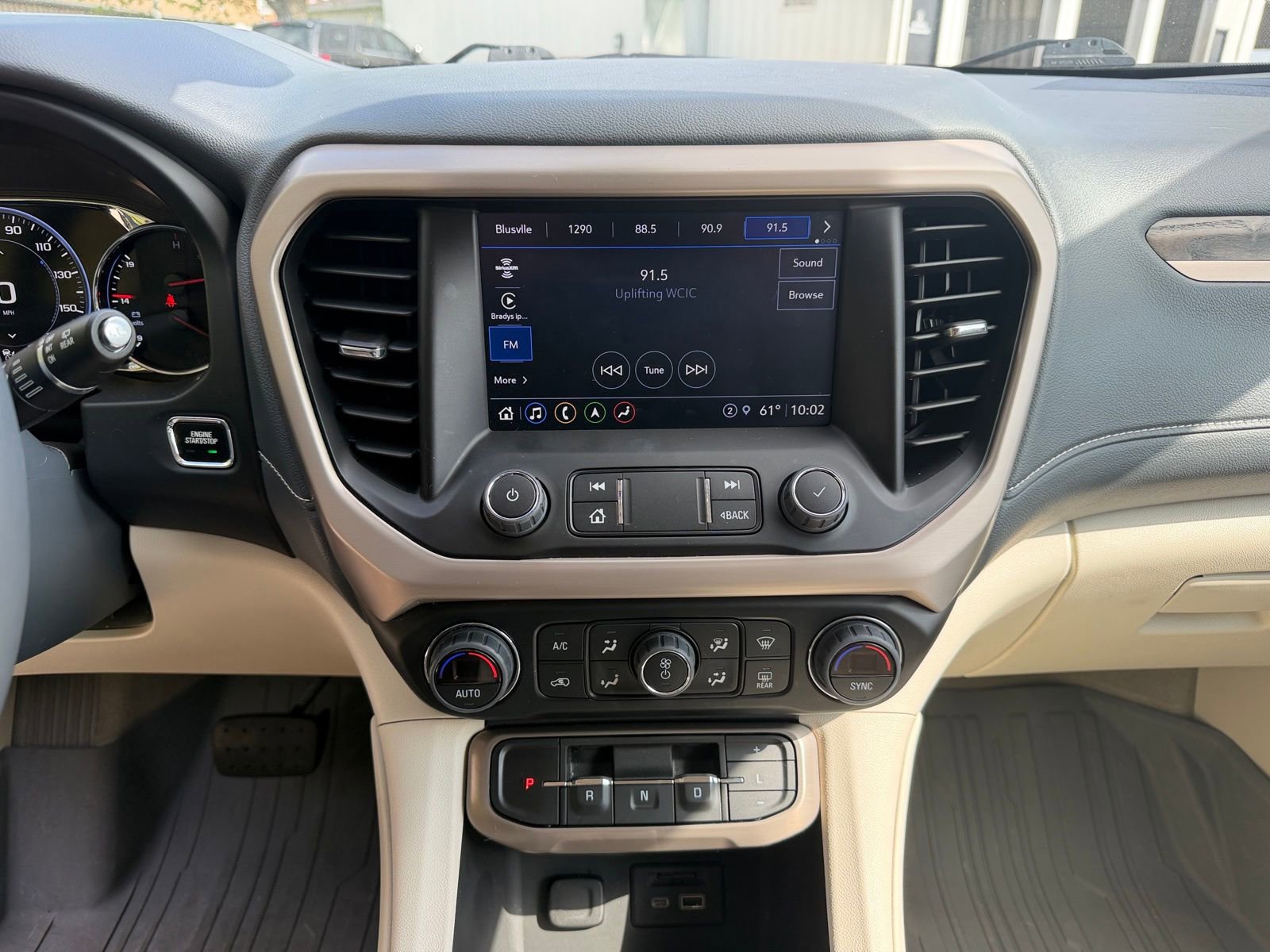 Used 2023 GMC Acadia Denali w/ Denali Ultimate Package AWD/4WD image 19