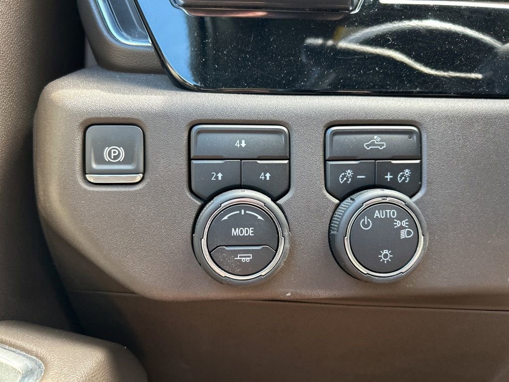 Used 2024 Chevrolet Silverado 2500 LT image 23