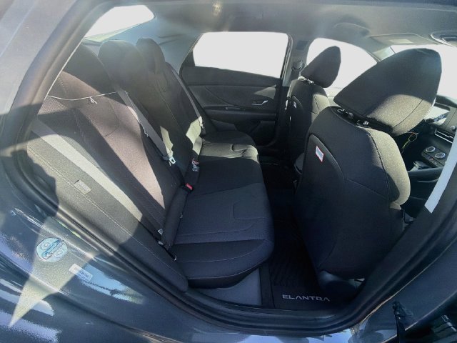 New 2026 Hyundai Elantra SE FWD image 26
