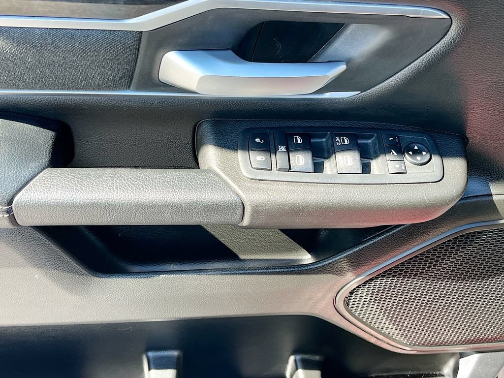 Used 2019 RAM 1500 Big Horn AWD/4WD image 18