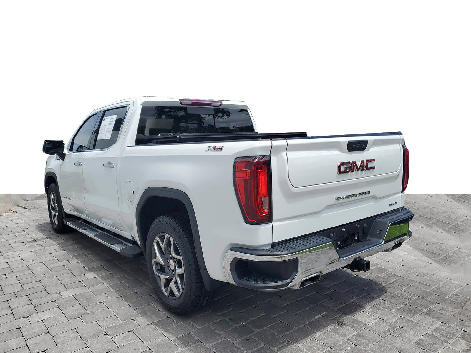 Certified 2023 GMC Sierra 1500 SLT w/ SLT Premium Package AWD/4WD image 4
