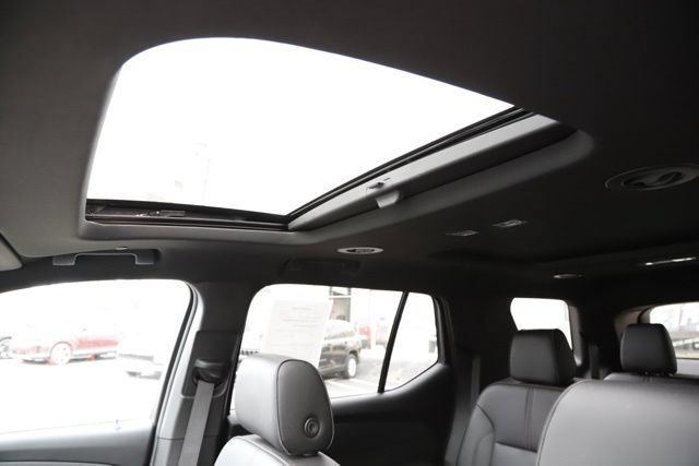 Used 2023 Chevrolet Traverse RS AWD/4WD image 18