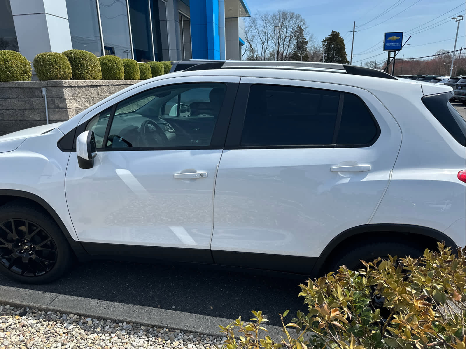 Certified 2022 Chevrolet Trax LT w/ Driver Confidence Package image 6
