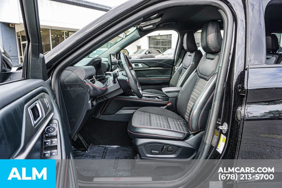Used 2025 Ford Explorer ST-Line AWD/4WD image 18
