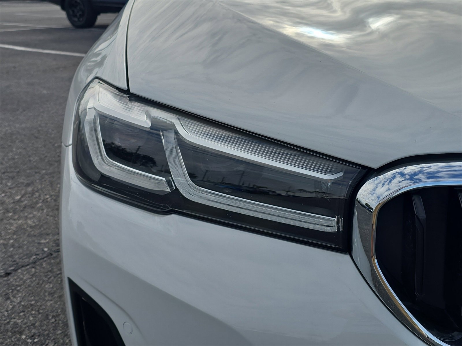 Used 2022 BMW 540i xDrive w/ Convenience Package image 7