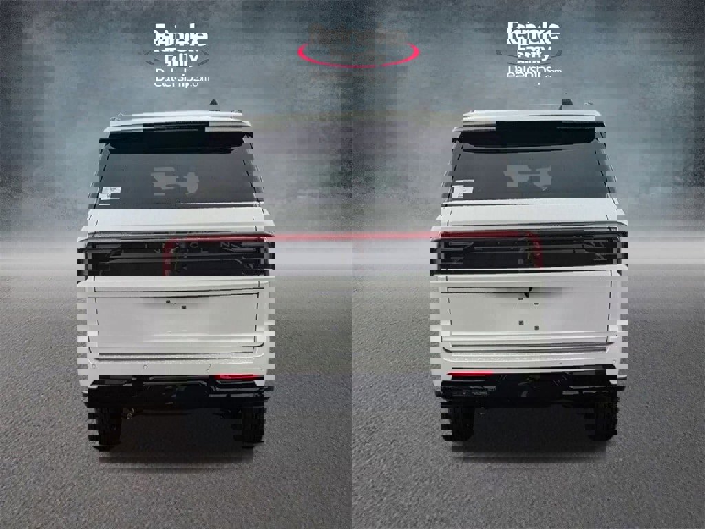 New 2025 Lincoln Navigator L Reserve w/ Jet Appearance Package image 6